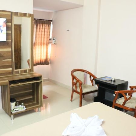 Hotel Akshaya Visakhapatnam Eksteriør billede