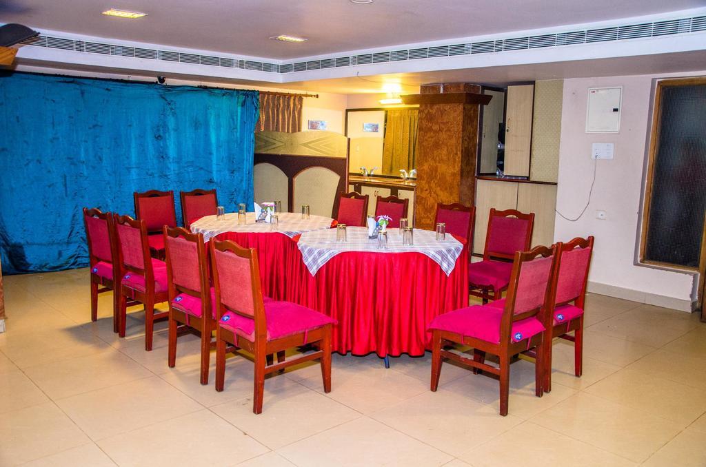 Hotel Akshaya Visakhapatnam Eksteriør billede